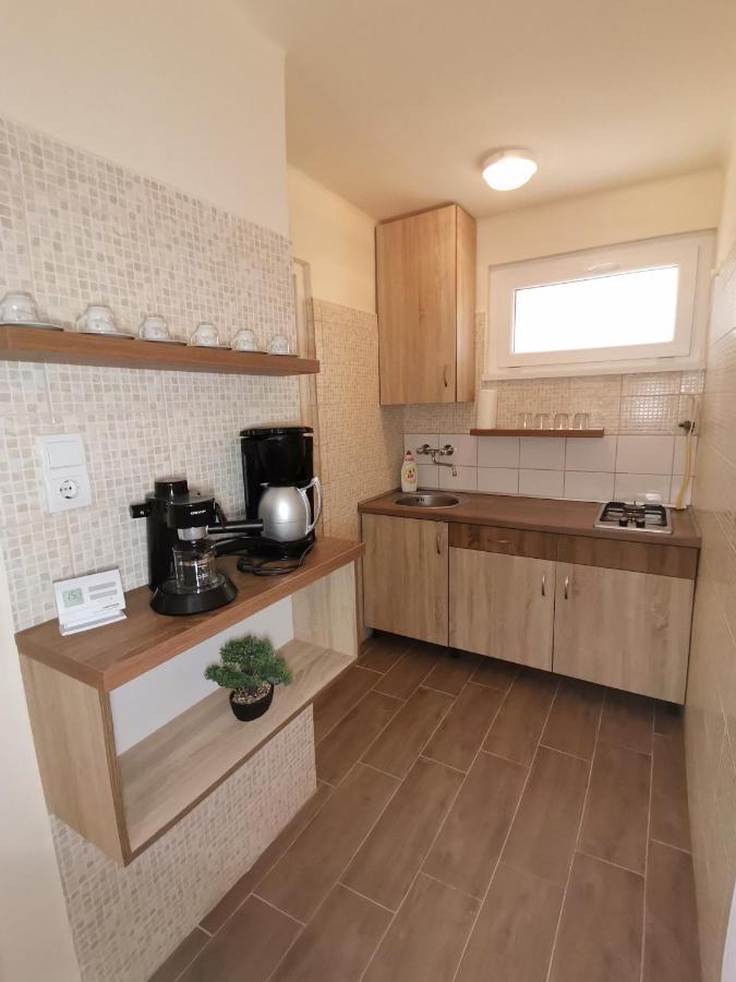 Gyoengyvirag Apartmanhaz Hajdúszoboszló Εξωτερικό φωτογραφία