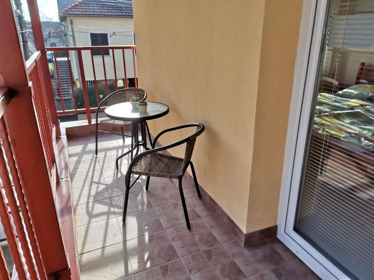 Gyoengyvirag Apartmanhaz Hajdúszoboszló Εξωτερικό φωτογραφία