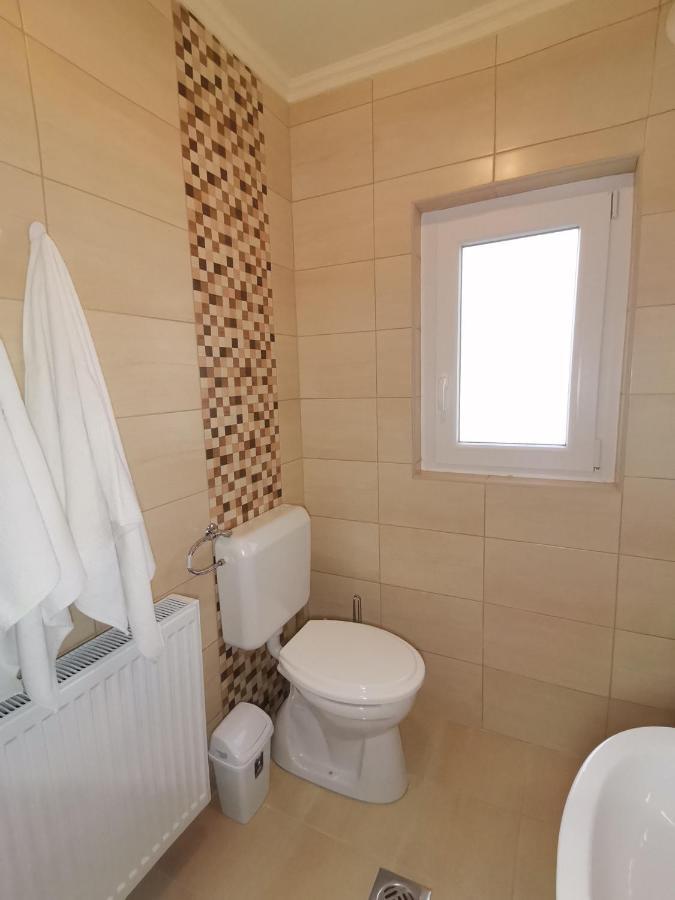 Gyoengyvirag Apartmanhaz Hajdúszoboszló Εξωτερικό φωτογραφία