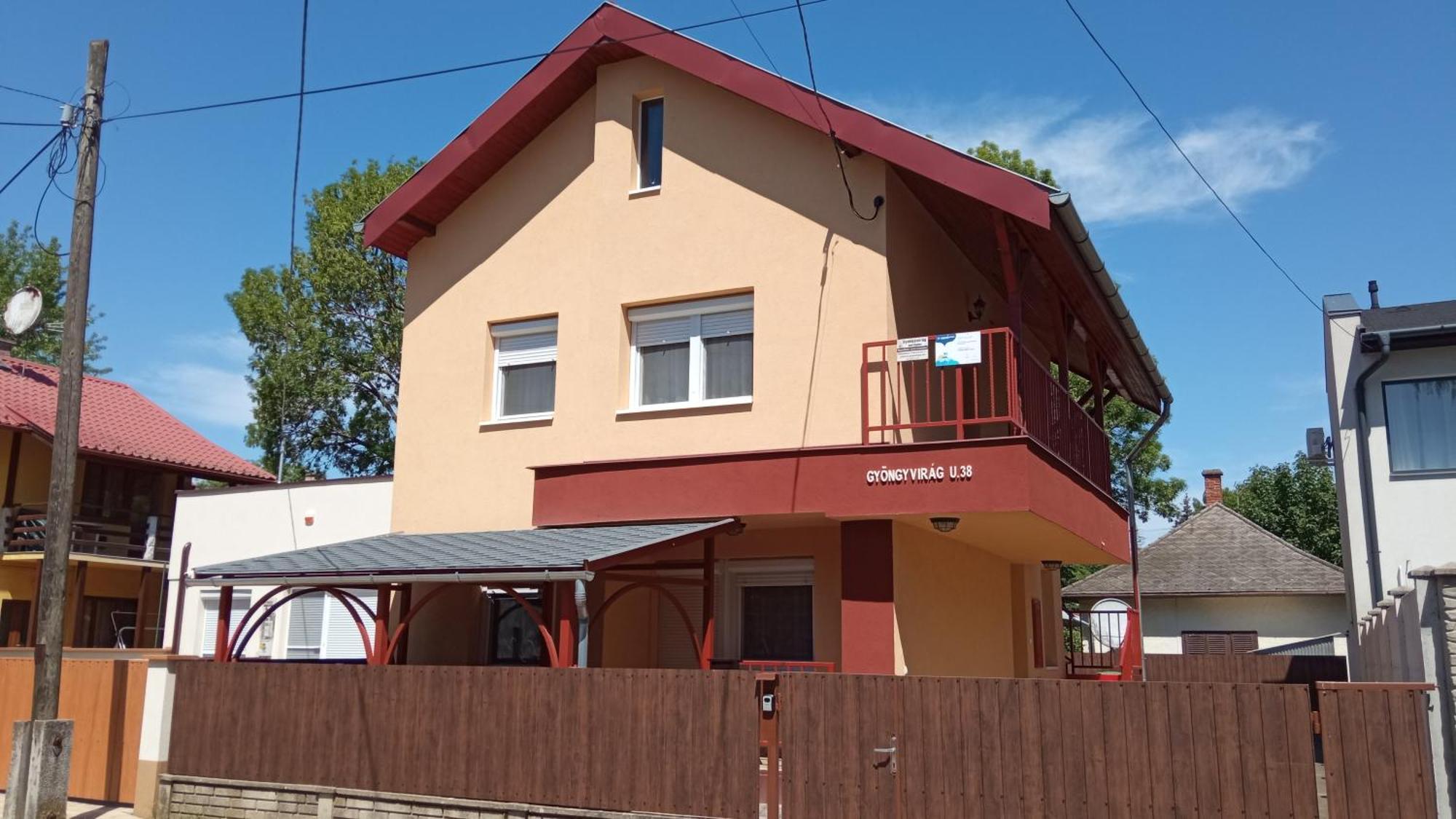 Gyoengyvirag Apartmanhaz Hajdúszoboszló Εξωτερικό φωτογραφία